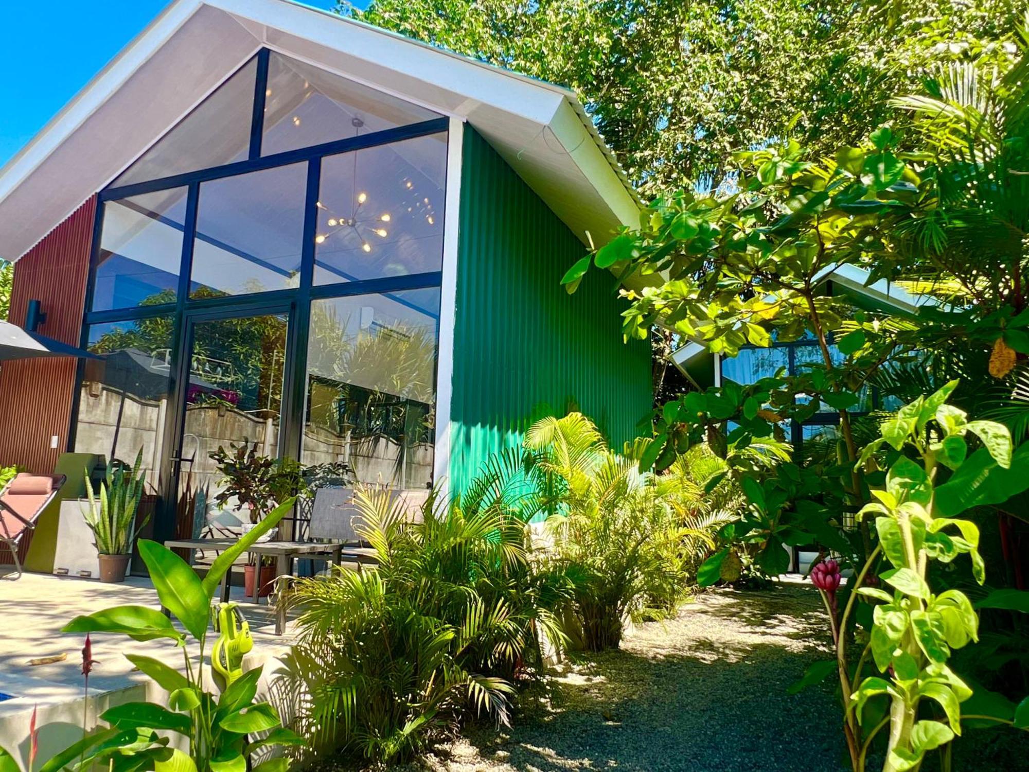 Guest House Pura Vida ケポス エクステリア 写真