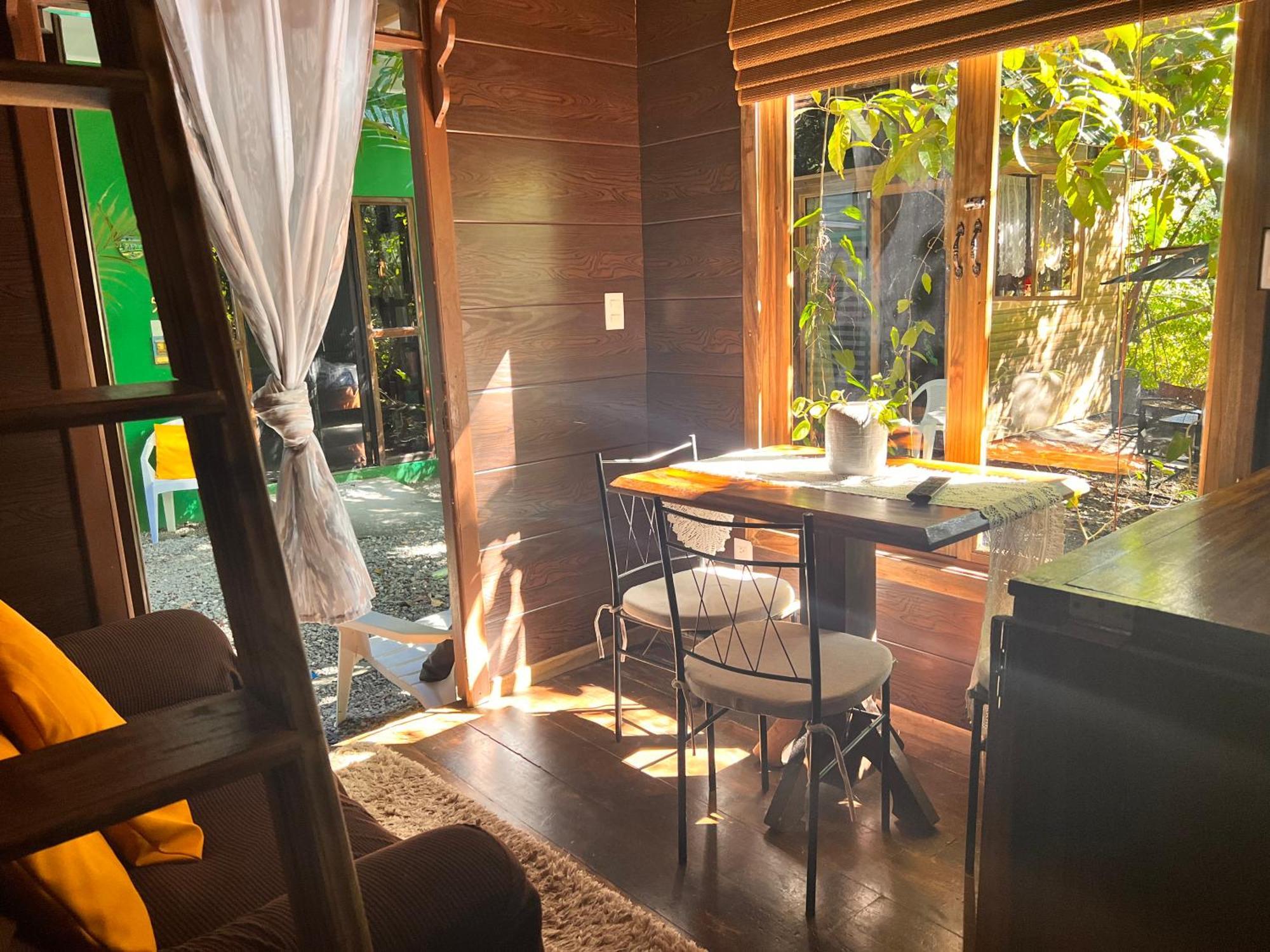 Guest House Pura Vida ケポス エクステリア 写真